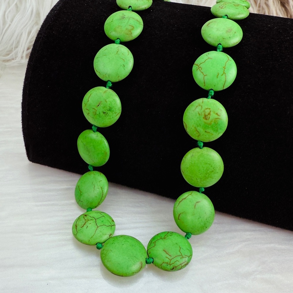 Vintage Bohemian chic green Stone Necklace